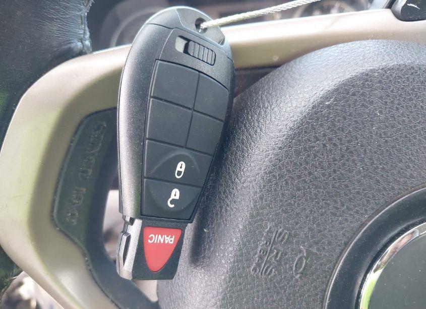 Photo 11 of 2015 Jeep Cherokee SPORT (VIN 1C4PJLAB9FW695078)