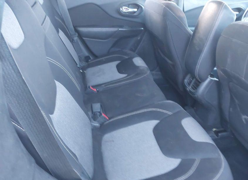 Photo 8 of 2015 Jeep Cherokee SPORT (VIN 1C4PJLAB9FW695078)