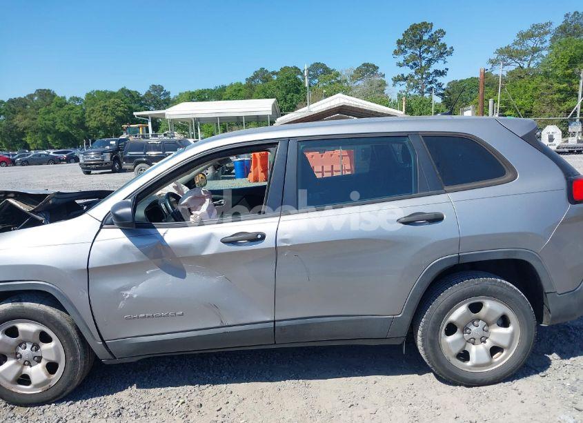 Photo 15 of 2015 Jeep Cherokee SPORT (VIN 1C4PJLAB9FW700411)