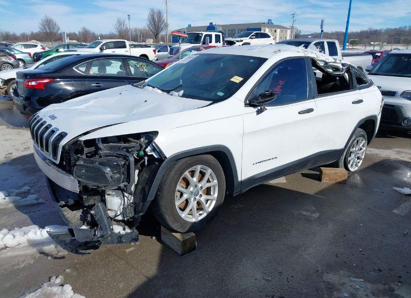 Photo 2 of 2016 Jeep Cherokee SPORT (VIN 1C4PJLAB9GW135322)
