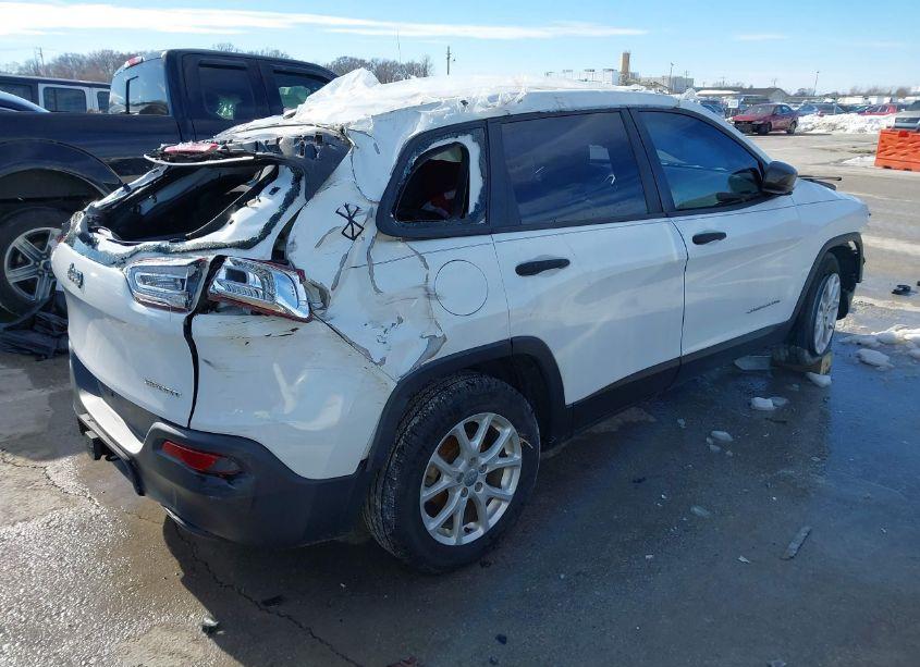 Photo 4 of 2016 Jeep Cherokee SPORT (VIN 1C4PJLAB9GW135322)