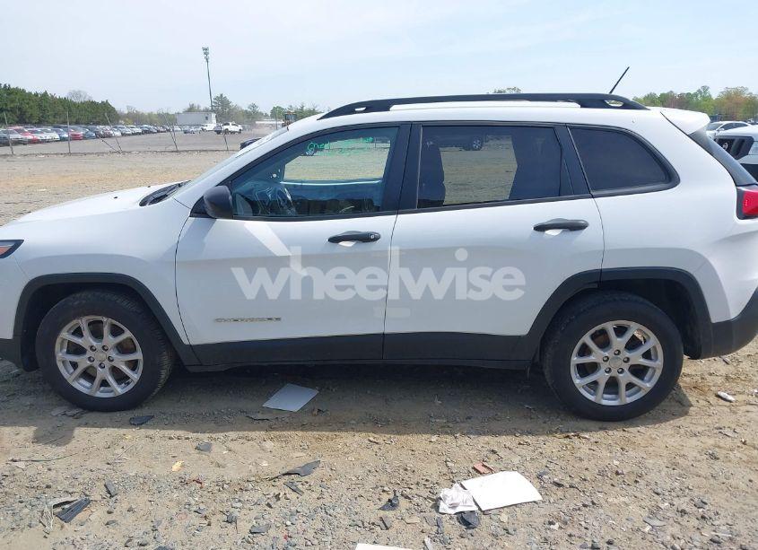Photo 15 of 2016 Jeep Cherokee SPORT (VIN 1C4PJLAB9GW352580)