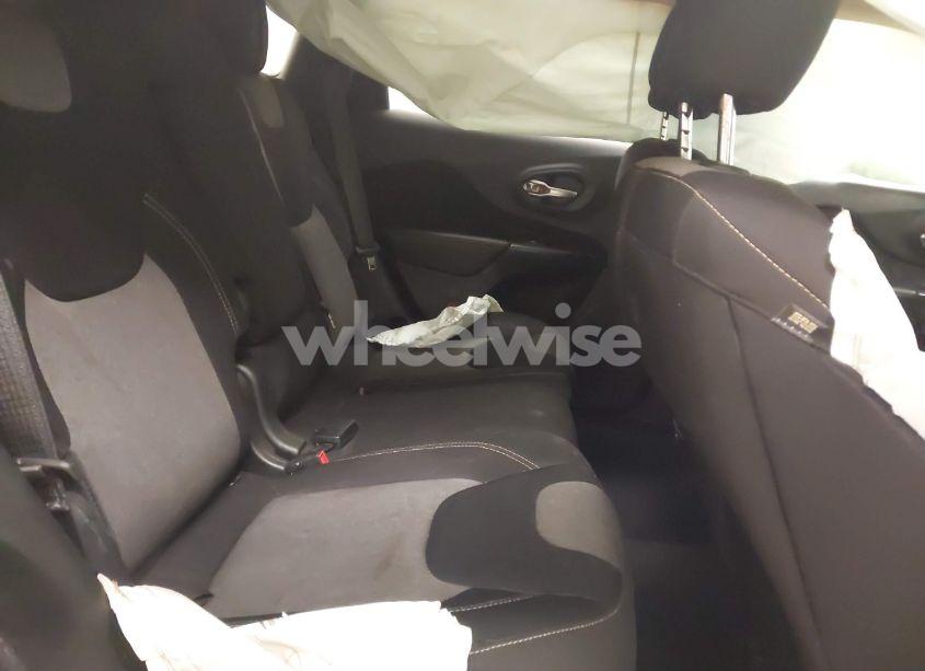 Photo 8 of 2017 Jeep Cherokee SPORT FWD (VIN 1C4PJLAB9HW508330)