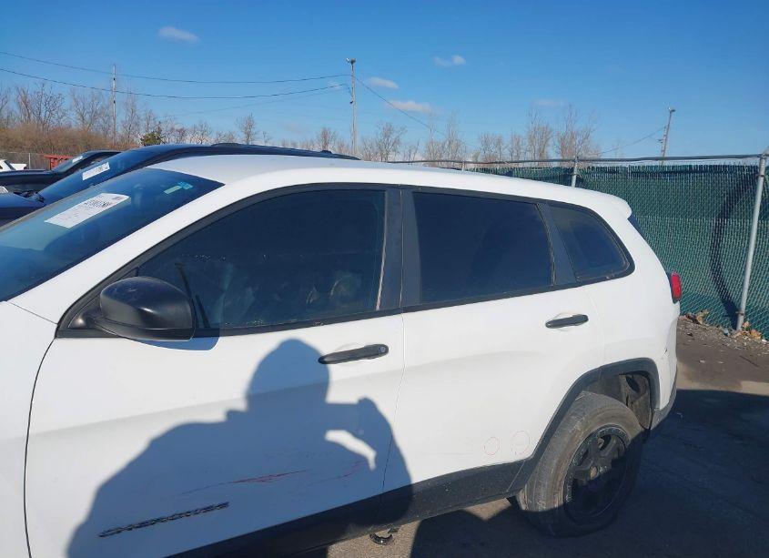 Photo 14 of 2014 Jeep Cherokee SPORT (VIN 1C4PJLABXEW154393)