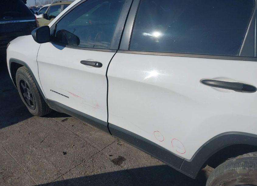 Photo 6 of 2014 Jeep Cherokee SPORT (VIN 1C4PJLABXEW154393)