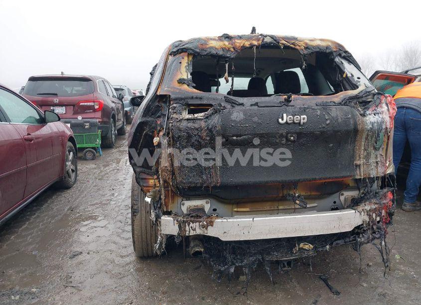 Photo 6 of 2014 Jeep Cherokee SPORT (VIN 1C4PJLABXEW162641)