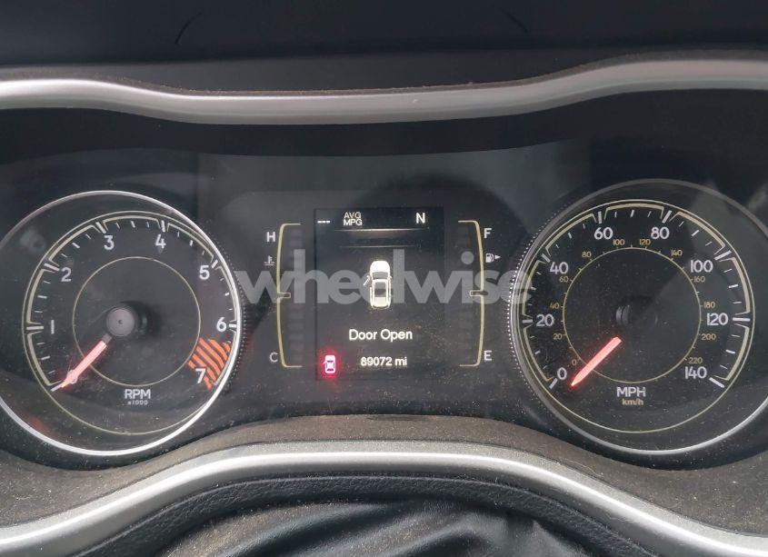 Photo 7 of 2014 Jeep Cherokee SPORT (VIN 1C4PJLABXEW162641)