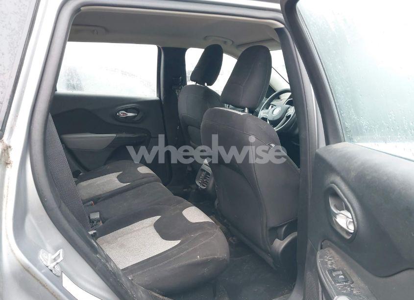 Photo 8 of 2014 Jeep Cherokee SPORT (VIN 1C4PJLABXEW162641)