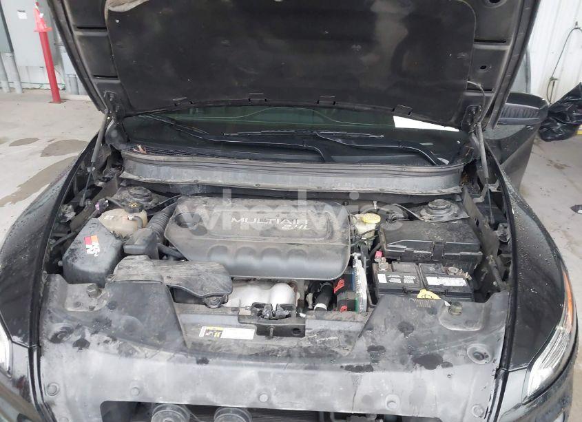 Photo 10 of 2015 Jeep Cherokee SPORT (VIN 1C4PJLABXFW535968)