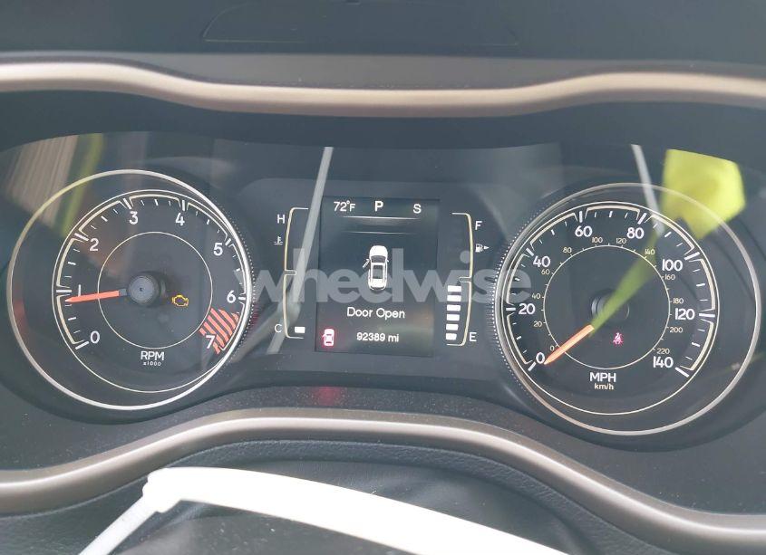 Photo 7 of 2015 Jeep Cherokee SPORT (VIN 1C4PJLABXFW547456)