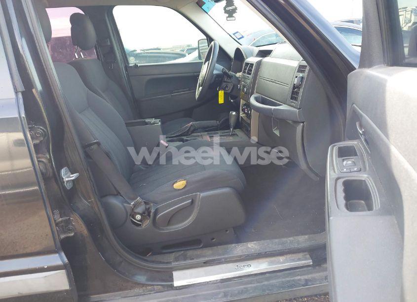 Photo 5 of 2012 Jeep Liberty SPORT (VIN 1C4PJLAK0CW105054)