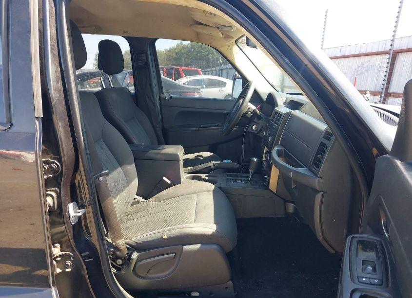 Photo 5 of 2012 Jeep Liberty SPORT (VIN 1C4PJLAK3CW101127)