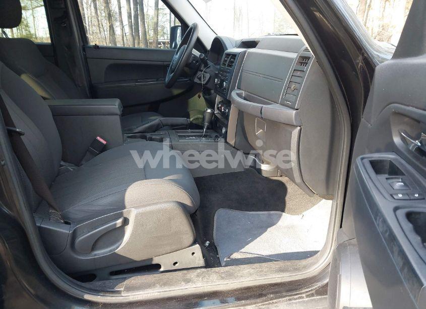 Photo 5 of 2012 Jeep Liberty SPORT (VIN 1C4PJLAK3CW213250)