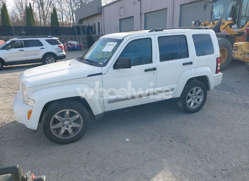Photo 2 of 2012 Jeep Liberty SPORT (VIN 1C4PJLAK4CW166679)