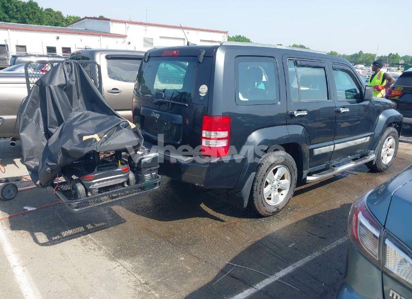 Photo 4 of 2012 Jeep Liberty SPORT (VIN 1C4PJLAK6CW141606)