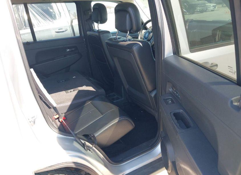 Photo 8 of 2012 Jeep Liberty SPORT (VIN 1C4PJLAK6CW172614)