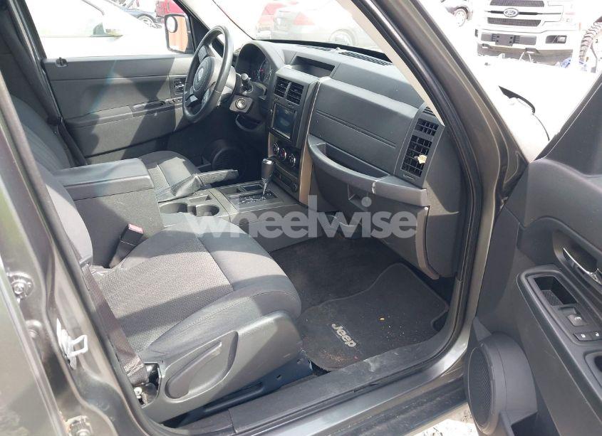 Photo 5 of 2012 Jeep Liberty SPORT (VIN 1C4PJLAK7CW146409)