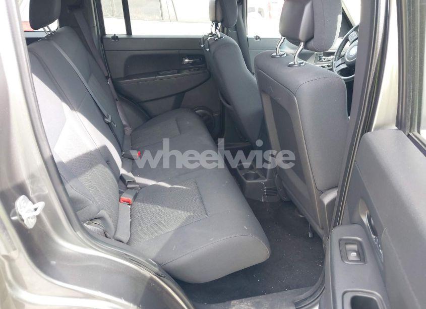 Photo 8 of 2012 Jeep Liberty SPORT (VIN 1C4PJLAK7CW146409)