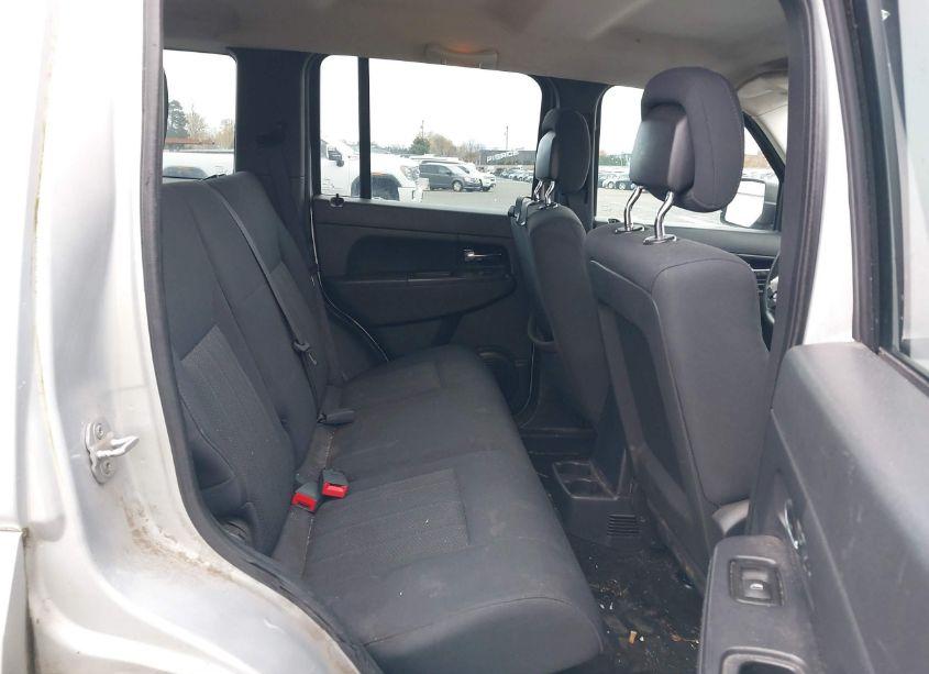 Photo 8 of 2012 Jeep Liberty SPORT (VIN 1C4PJLAK8CW171495)