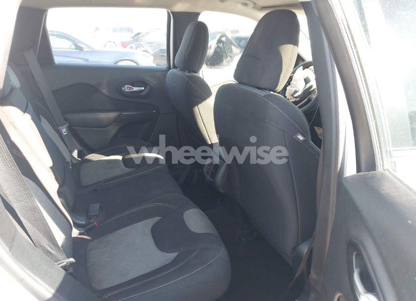 Photo 8 of 2016 Jeep Cherokee SPORT (VIN 1C4PJLAS4GW329417)