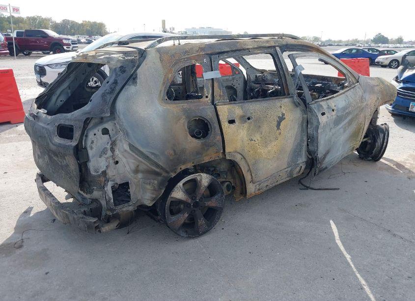 Photo 4 of 2016 Jeep Cherokee ALTITUDE (VIN 1C4PJLAS5GW369344)