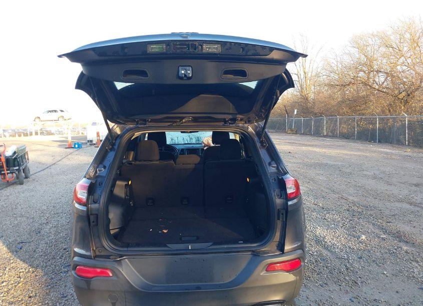 Photo 17 of 2016 Jeep Cherokee ALTITUDE (VIN 1C4PJLAS6GW378005)