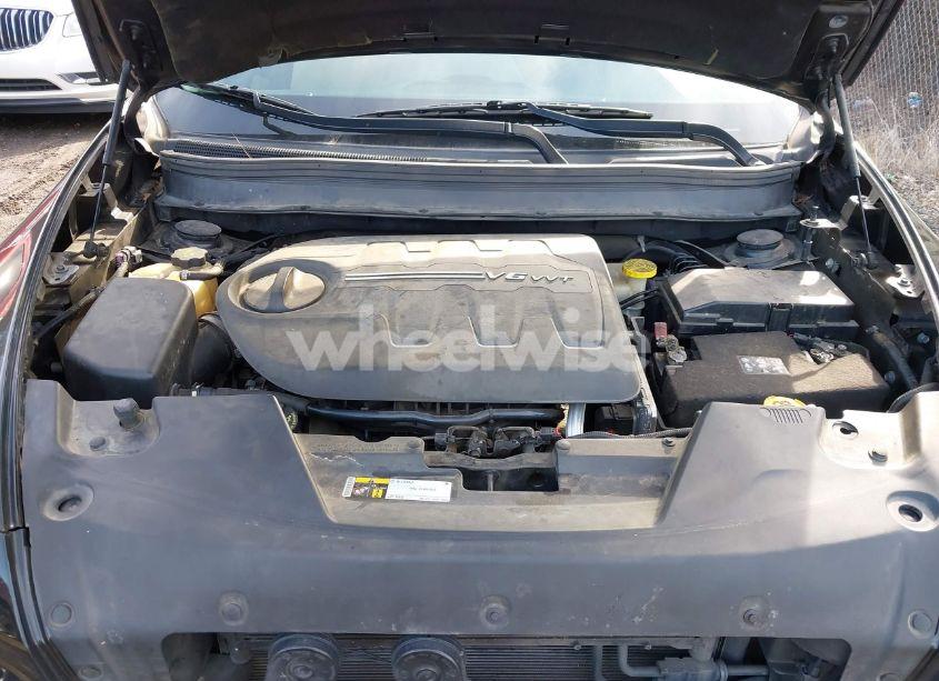 Photo 10 of 2016 Jeep Cherokee SPORT (VIN 1C4PJLAS9GW208334)