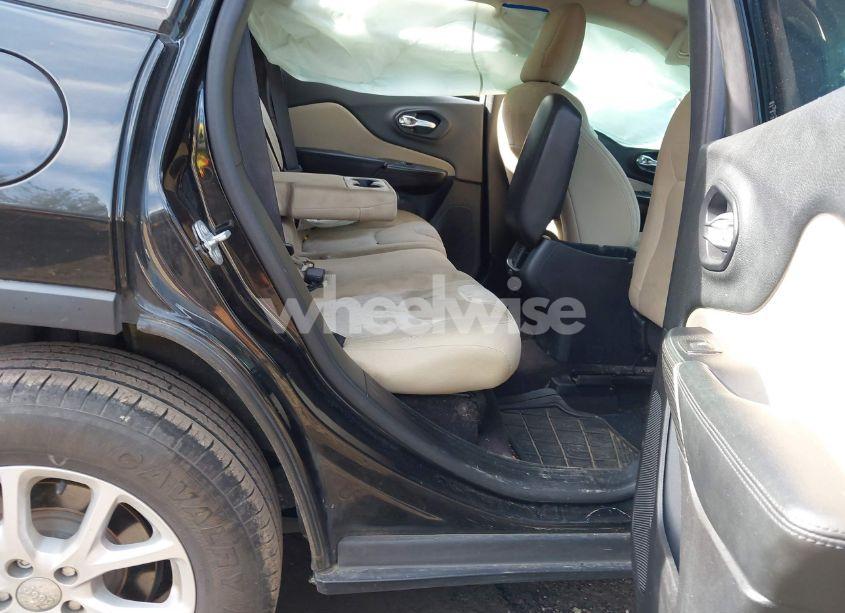 Photo 8 of 2016 Jeep Cherokee SPORT (VIN 1C4PJLAS9GW208334)