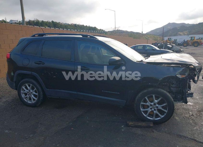 Photo 14 of 2016 Jeep Cherokee SPORT (VIN 1C4PJLASXGW347372)