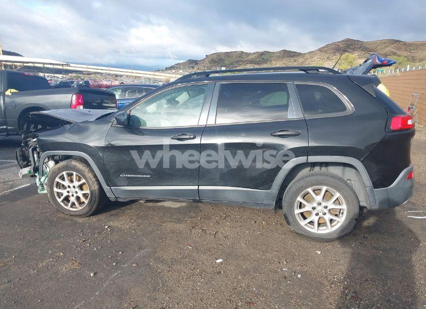 Photo 15 of 2016 Jeep Cherokee SPORT (VIN 1C4PJLASXGW347372)