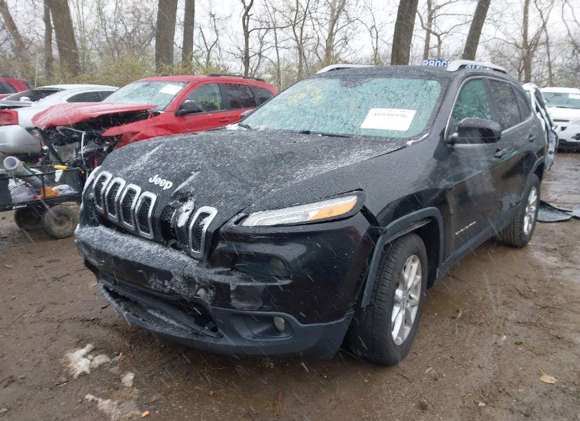 Photo 2 of 2014 Jeep Cherokee LATITUDE (VIN 1C4PJLCB0EW158644)