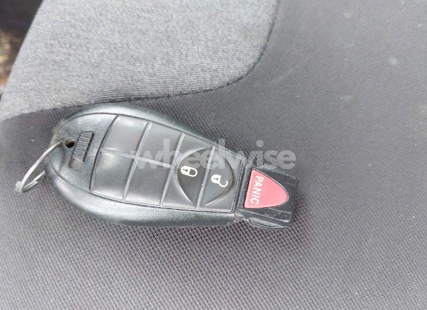 Photo 11 of 2014 Jeep Cherokee LATITUDE (VIN 1C4PJLCB0EW252815)