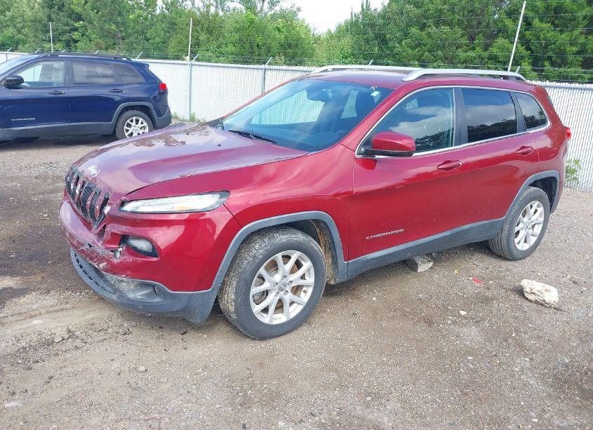 Photo 2 of 2015 Jeep Cherokee LATITUDE (VIN 1C4PJLCB0FW566109)