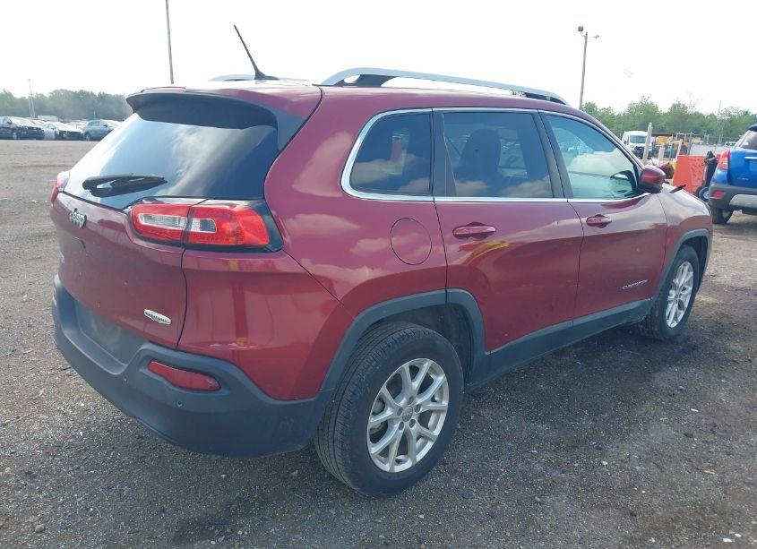 Photo 4 of 2015 Jeep Cherokee LATITUDE (VIN 1C4PJLCB0FW566109)