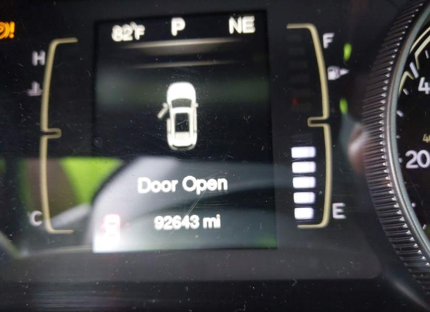 Photo 7 of 2015 Jeep Cherokee LATITUDE (VIN 1C4PJLCB0FW566109)