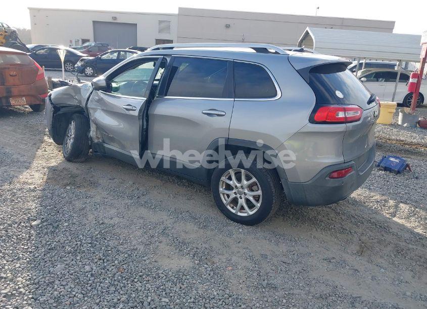 Photo 3 of 2015 Jeep Cherokee LATITUDE (VIN 1C4PJLCB0FW607600)