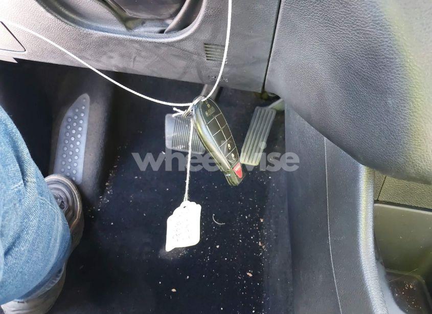 Photo 11 of 2015 Jeep Cherokee LATITUDE (VIN 1C4PJLCB0FW643402)