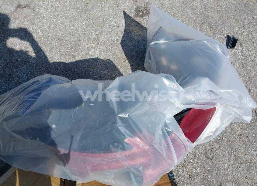 Photo 12 of 2015 Jeep Cherokee LATITUDE (VIN 1C4PJLCB0FW643402)