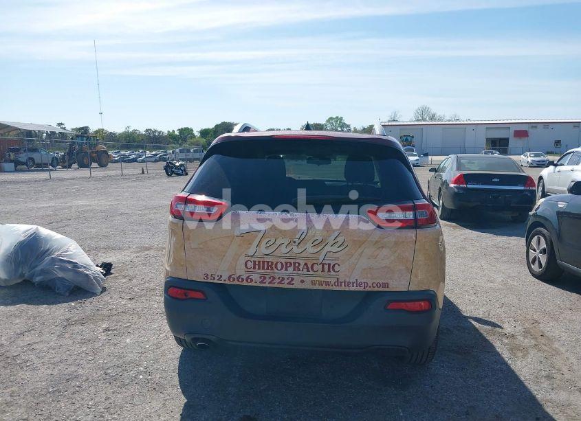 Photo 17 of 2015 Jeep Cherokee LATITUDE (VIN 1C4PJLCB0FW643402)