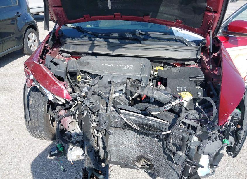 Photo 6 of 2015 Jeep Cherokee LATITUDE (VIN 1C4PJLCB0FW643402)