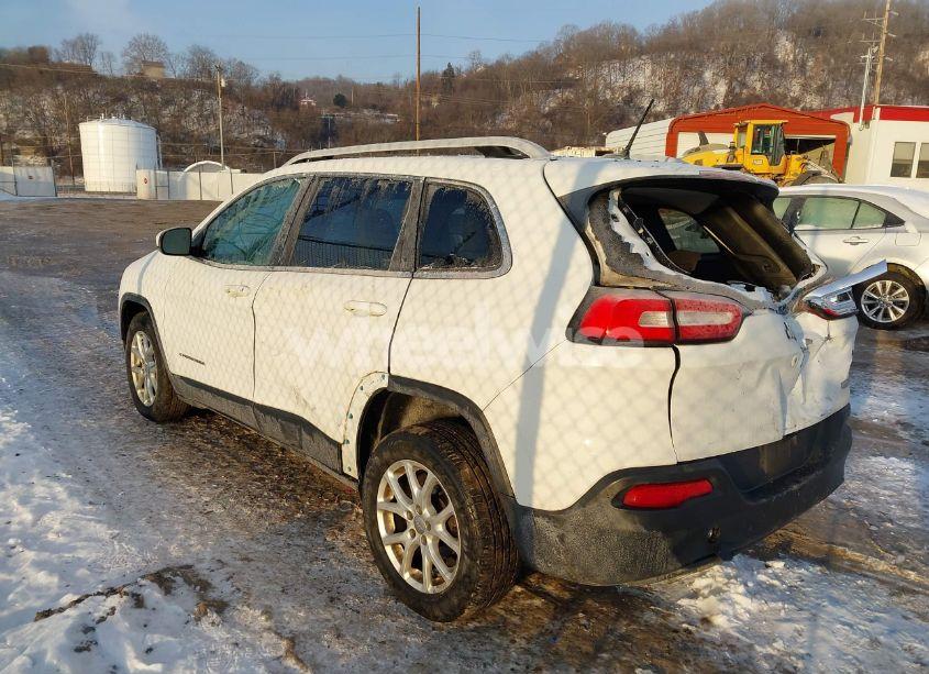 Photo 14 of 2015 Jeep Cherokee LATITUDE (VIN 1C4PJLCB0FW683771)