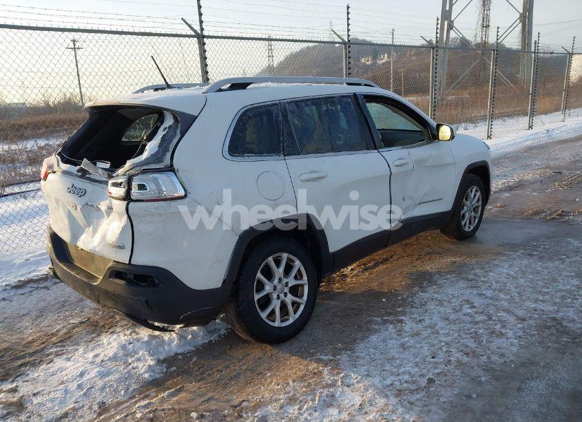 Photo 4 of 2015 Jeep Cherokee LATITUDE (VIN 1C4PJLCB0FW683771)