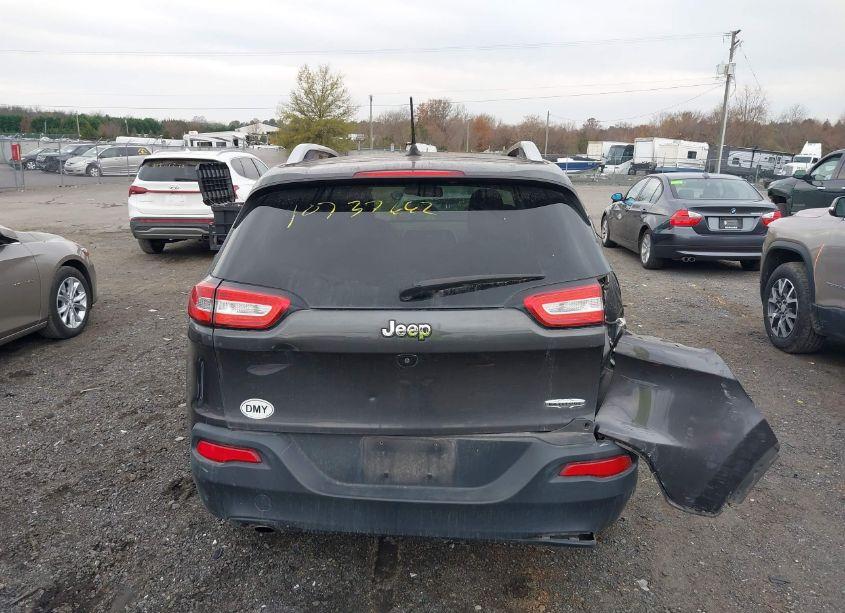 Photo 17 of 2015 Jeep Cherokee LATITUDE (VIN 1C4PJLCB0FW690378)