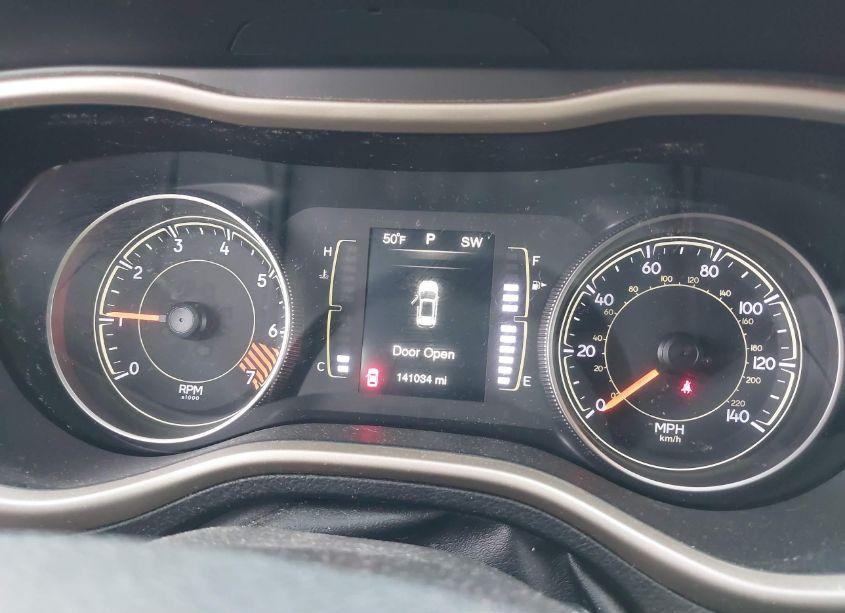 Photo 7 of 2015 Jeep Cherokee LATITUDE (VIN 1C4PJLCB0FW690378)