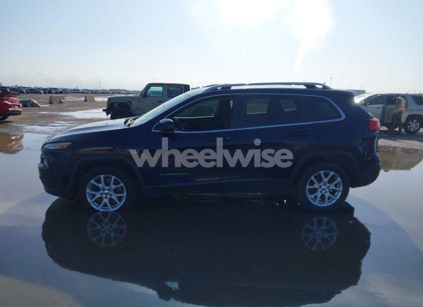 Photo 14 of 2016 Jeep Cherokee LATITUDE (VIN 1C4PJLCB0GW167878)