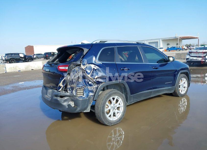 Photo 6 of 2016 Jeep Cherokee LATITUDE (VIN 1C4PJLCB0GW167878)