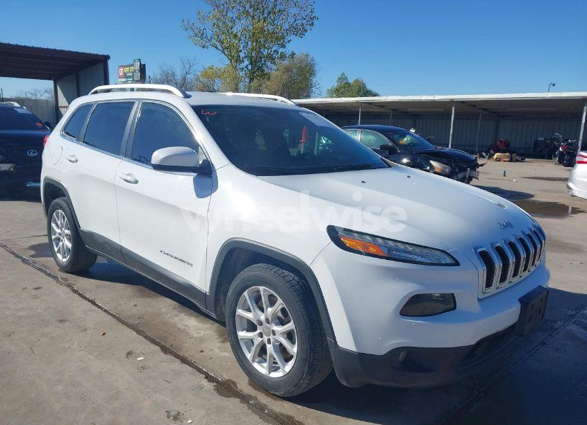 2016 Jeep Cherokee LATITUDE (VIN 1C4PJLCB0GW230574) main photo