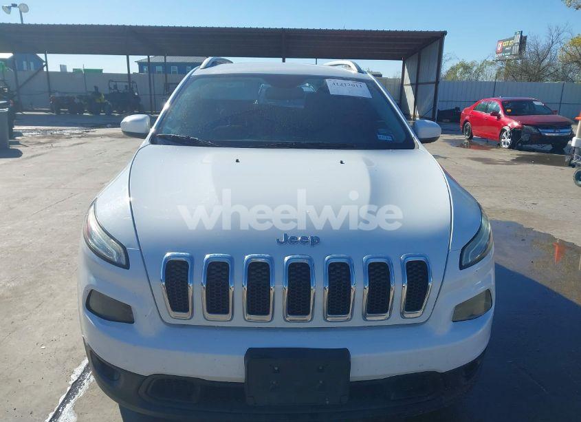 Photo 12 of 2016 Jeep Cherokee LATITUDE (VIN 1C4PJLCB0GW230574)