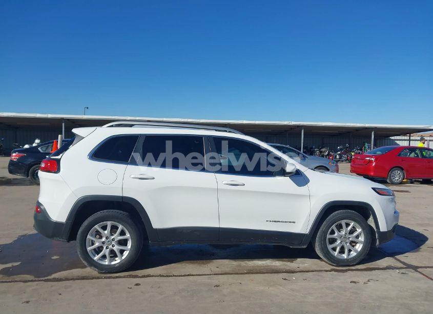 Photo 13 of 2016 Jeep Cherokee LATITUDE (VIN 1C4PJLCB0GW230574)