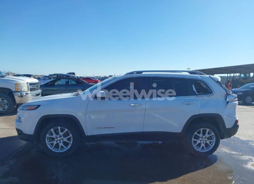 Photo 14 of 2016 Jeep Cherokee LATITUDE (VIN 1C4PJLCB0GW230574)